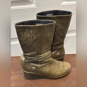 Keen Women’s Wedge Mid Calf Distresses Olive Green Size 7.5